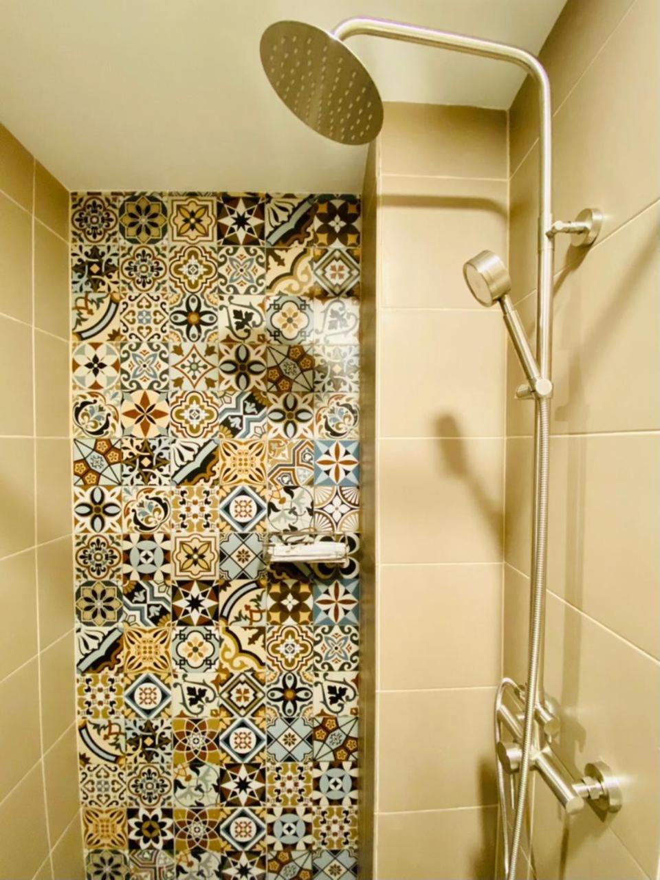 Bishop Hotel Джорджтаун Экстерьер фото